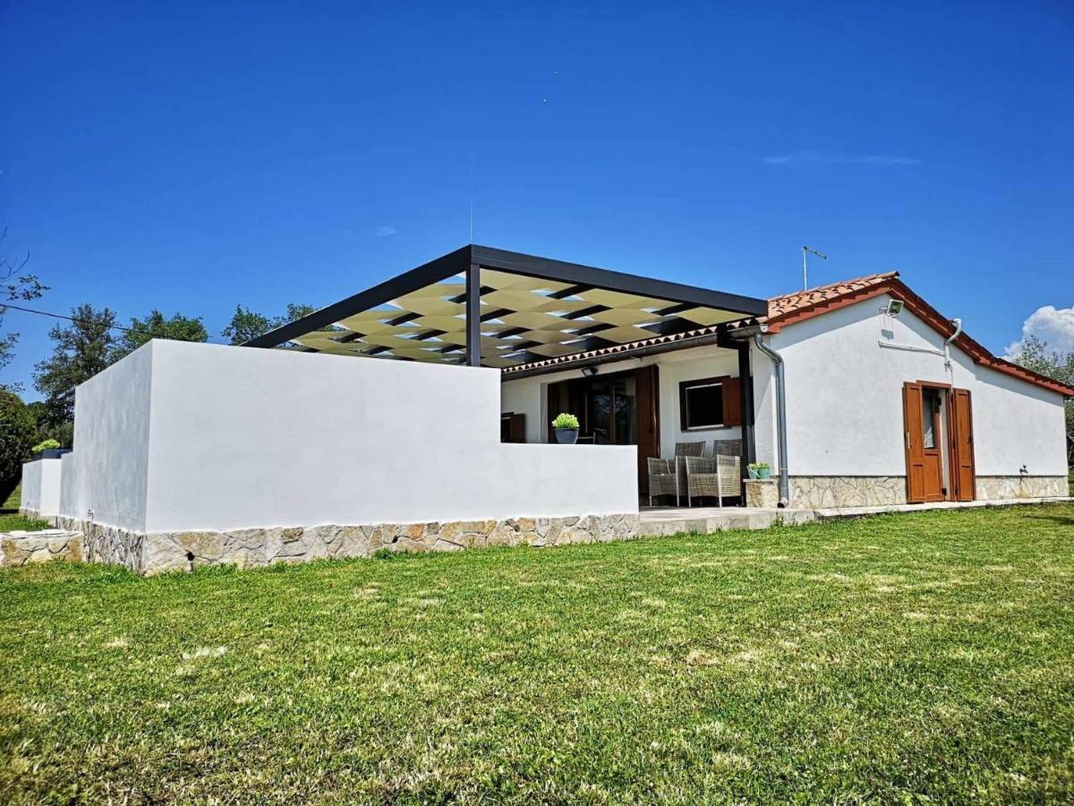 Villa Leo روفينج المظهر الخارجي الصورة