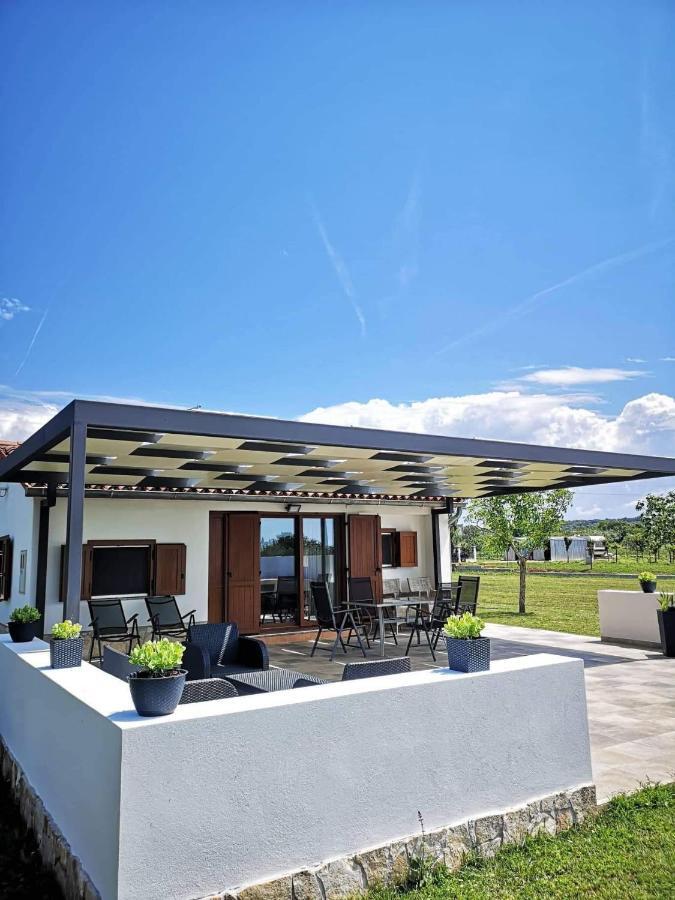 Villa Leo روفينج المظهر الخارجي الصورة